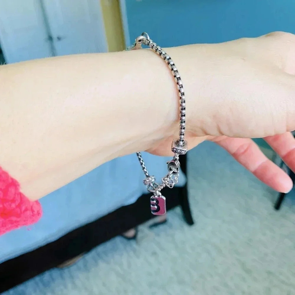 Marlyn Schiff Silver Toned Rhinestone Adjustable Bracelet NWOT - Picture 6 of 6